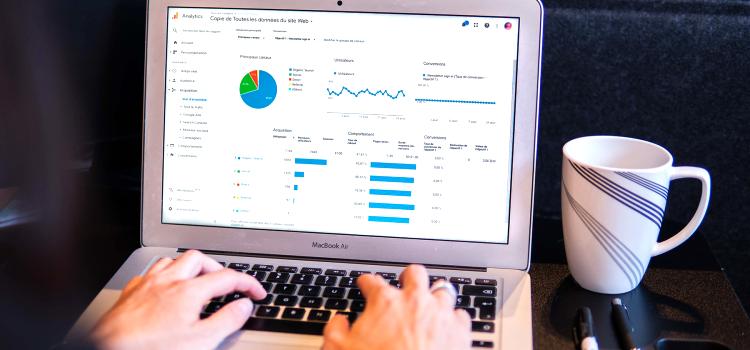 Référencement naturel vs référencement payant : Maximisez votre visibilité en ligne Comprendre les différences et les avantages du référencement naturel et payant pour atteindre vos objectifs en ligne